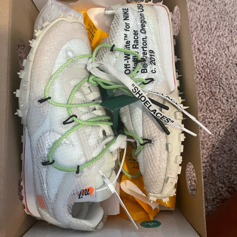 Nike women waffle racer
